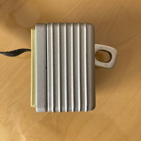 Milockie Hotel Safe Guard with Padlock, Keys & Black Pouch - Picture 7 of 11